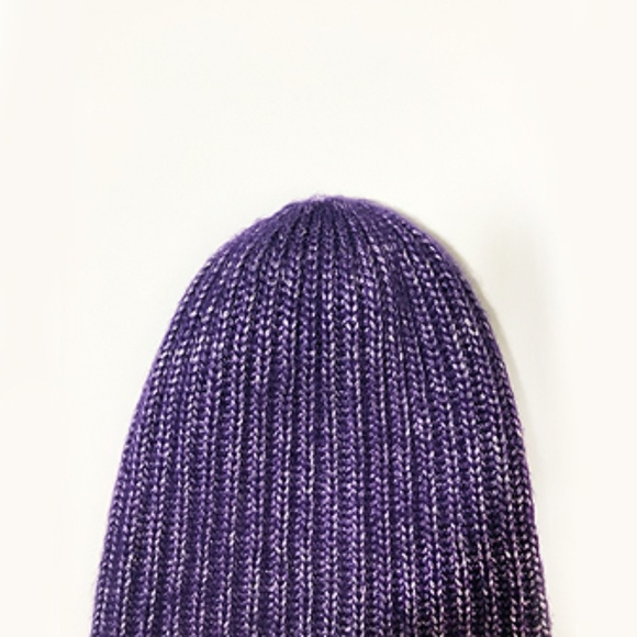Steve Madden Knit Beanie Hat - Picture 4 of 4